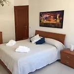 Roma Apartment *